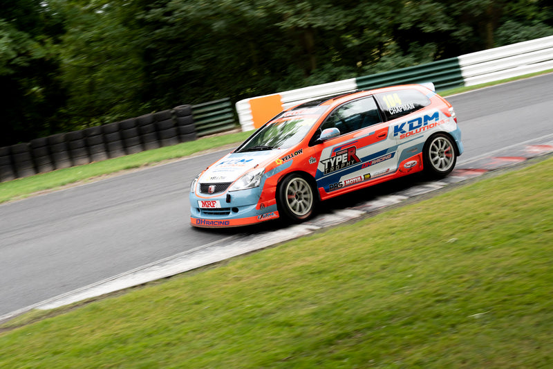 Street oil vs racing oil: Understanding the distinctions and performance factors